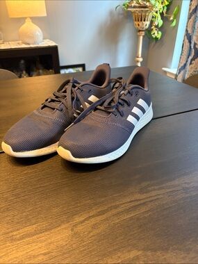 adidas Men’s Navy Sneakers with White Stripes and Cloudfoam Comfort insoles